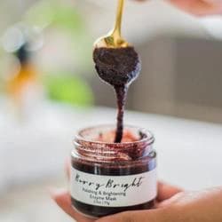 Me Time Botanicals Berry Bright Polishing & Brightening Enzyme Mask